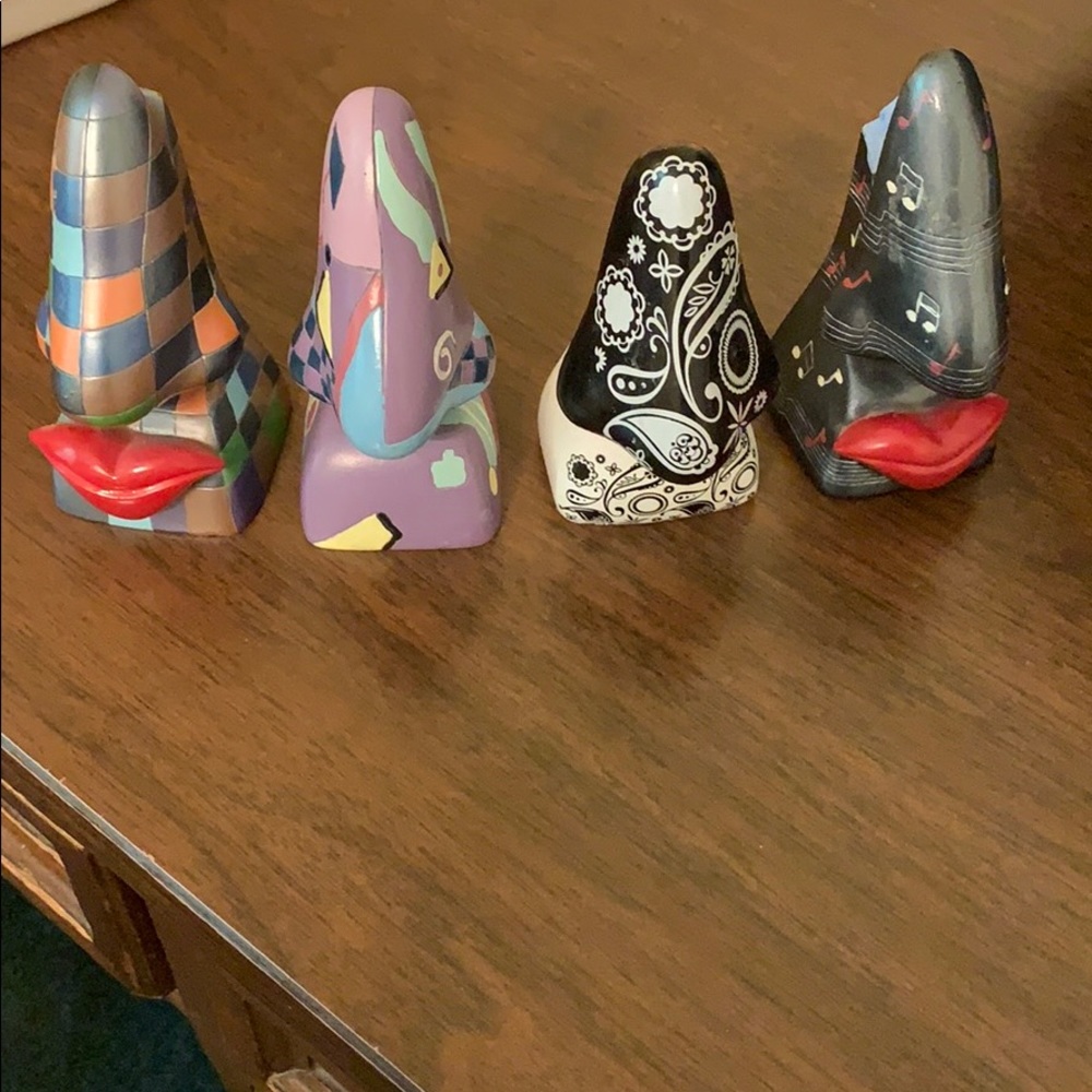 Picasso’s Eyeglasses Holders